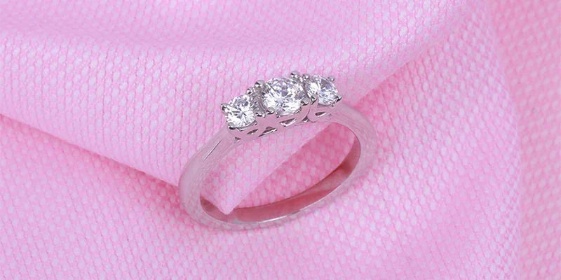 How Much Should You Spend On An Engagement Ring